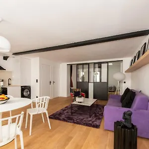  Apartment Andy